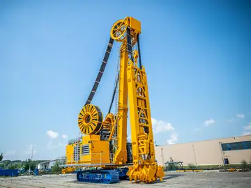 Frezarka do wykopów BAUER BC 35  